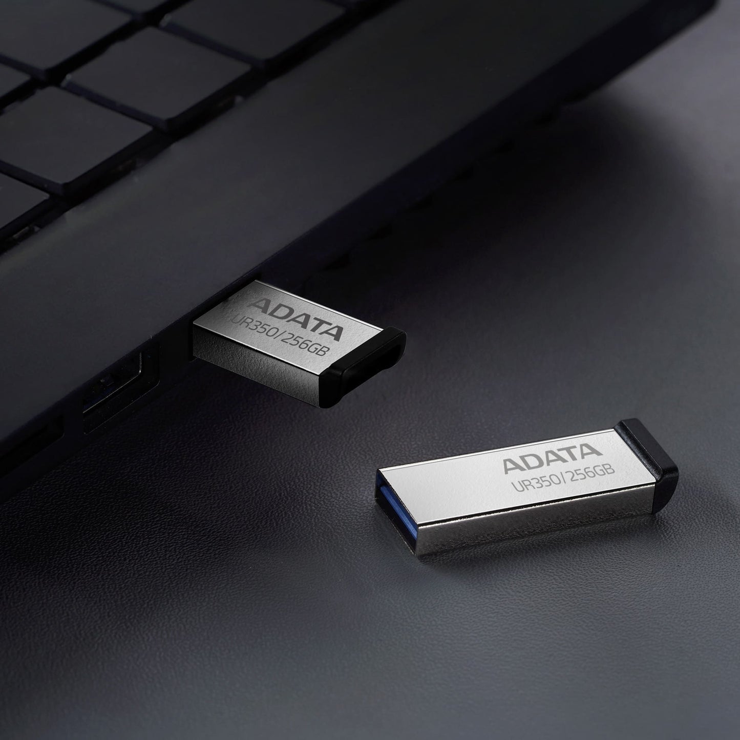 ADATA UR350 USB Flash Drive (Black) (Pre)