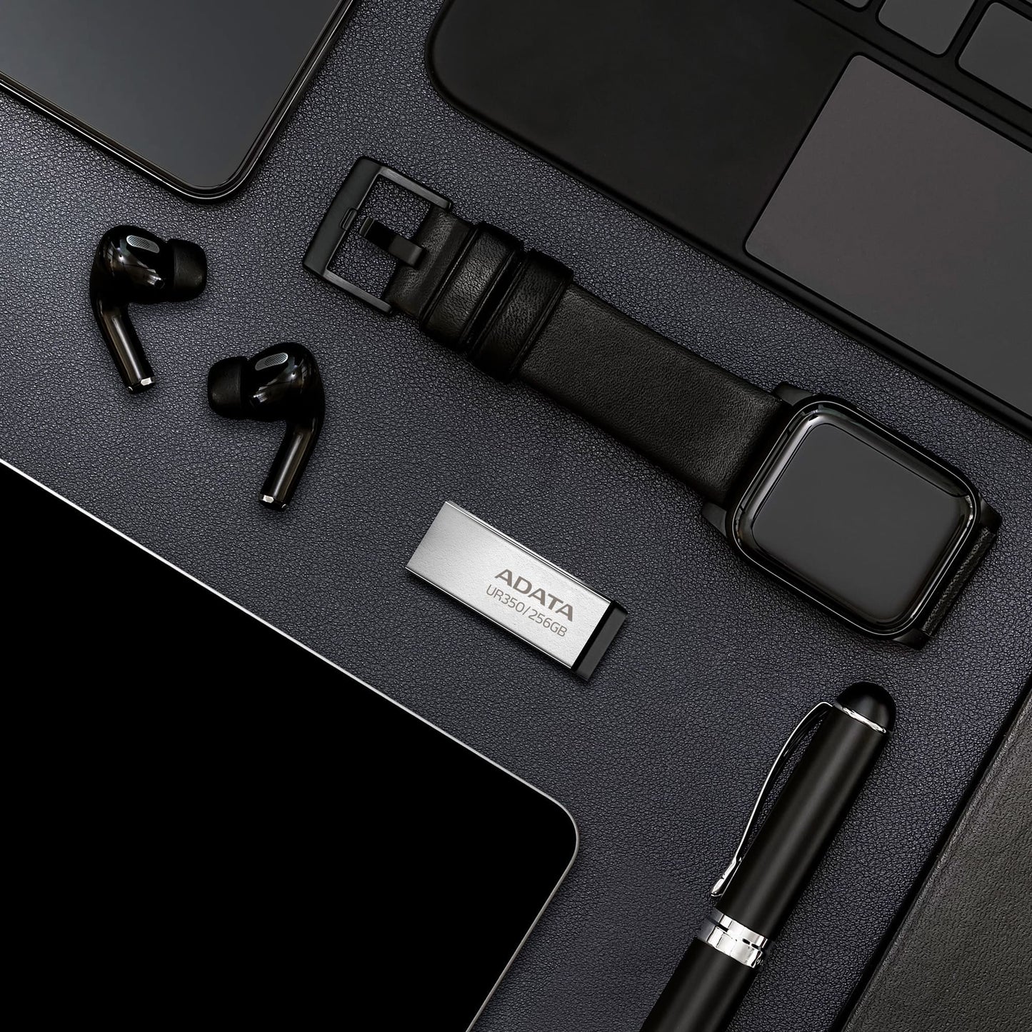 ADATA UR350 USB Flash Drive (Black) (Pre)
